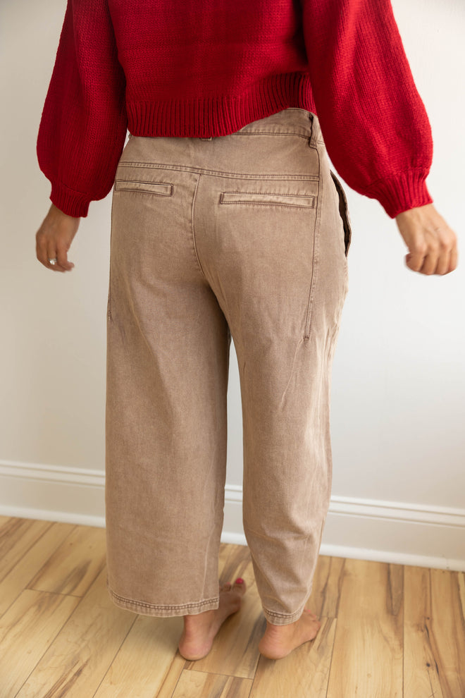 Mineral Wash Barrel Jeans