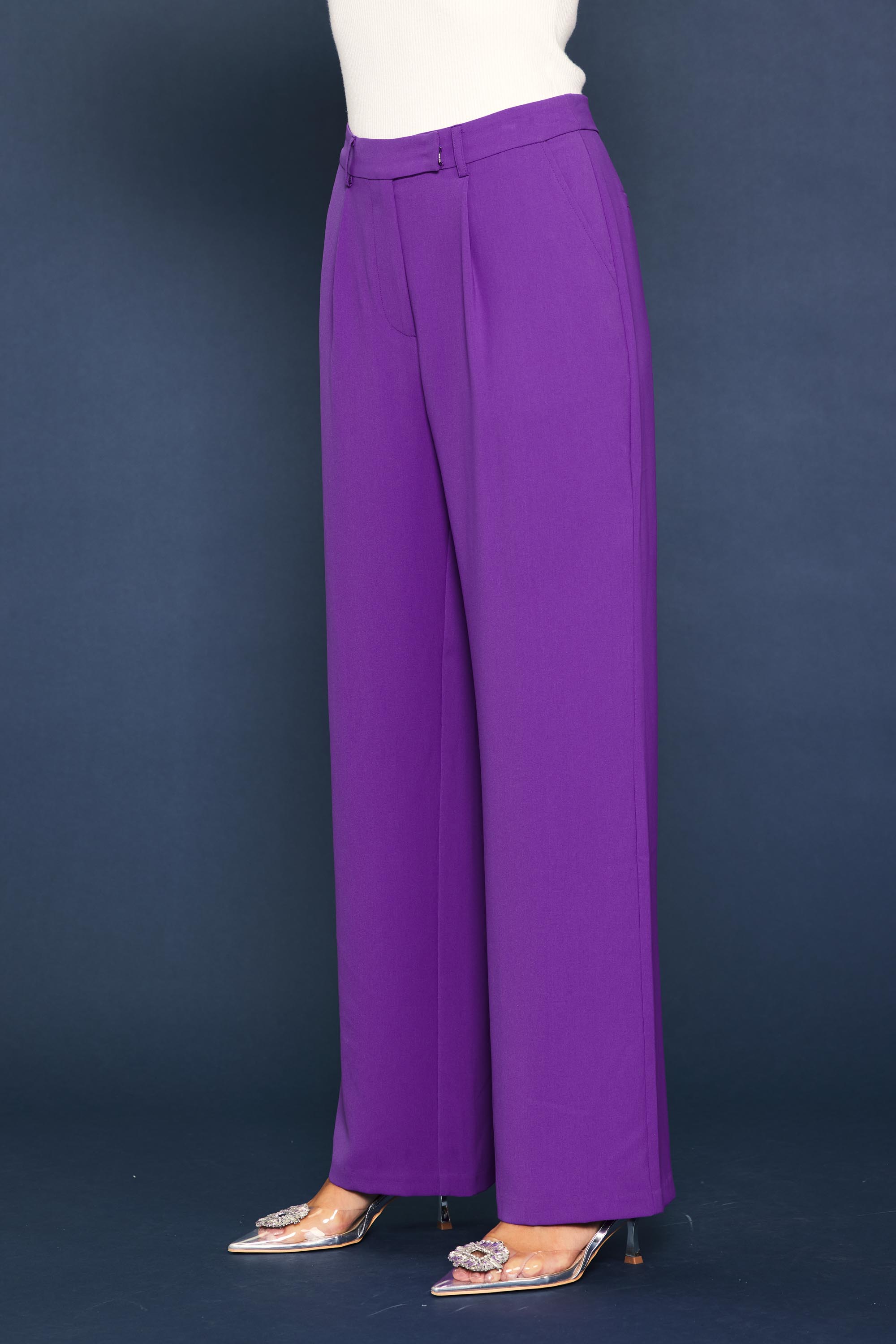 Pin Tuck Wide Leg Trouser