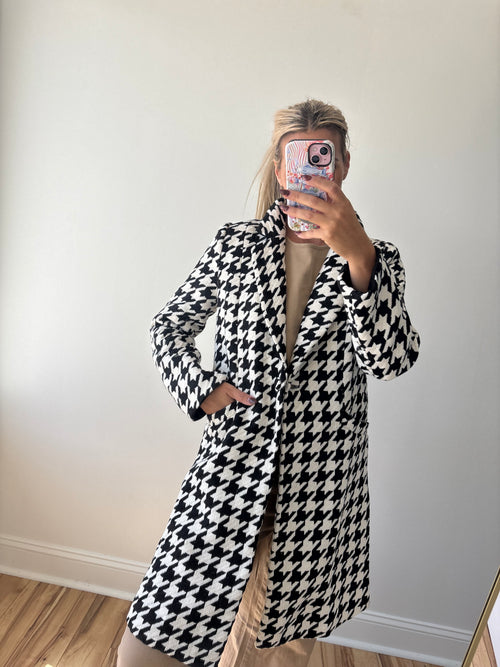 Houndstooth Coat Black and White