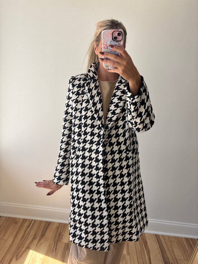 Houndstooth Coat Black and White