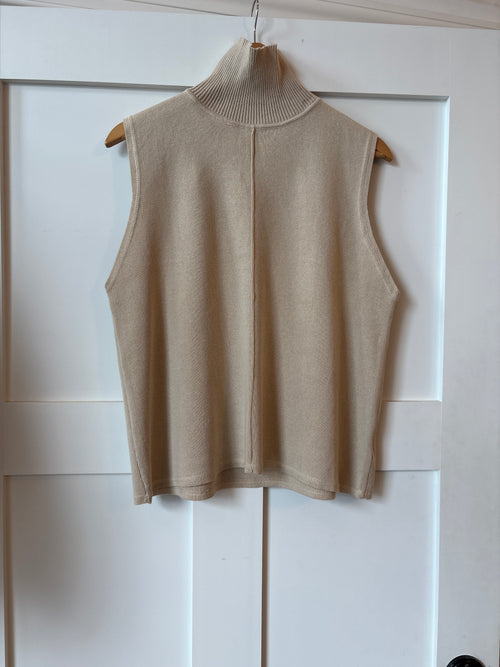 The Essary Top